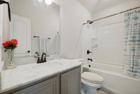 734 Larkspur Lane Midlothian TX 76065