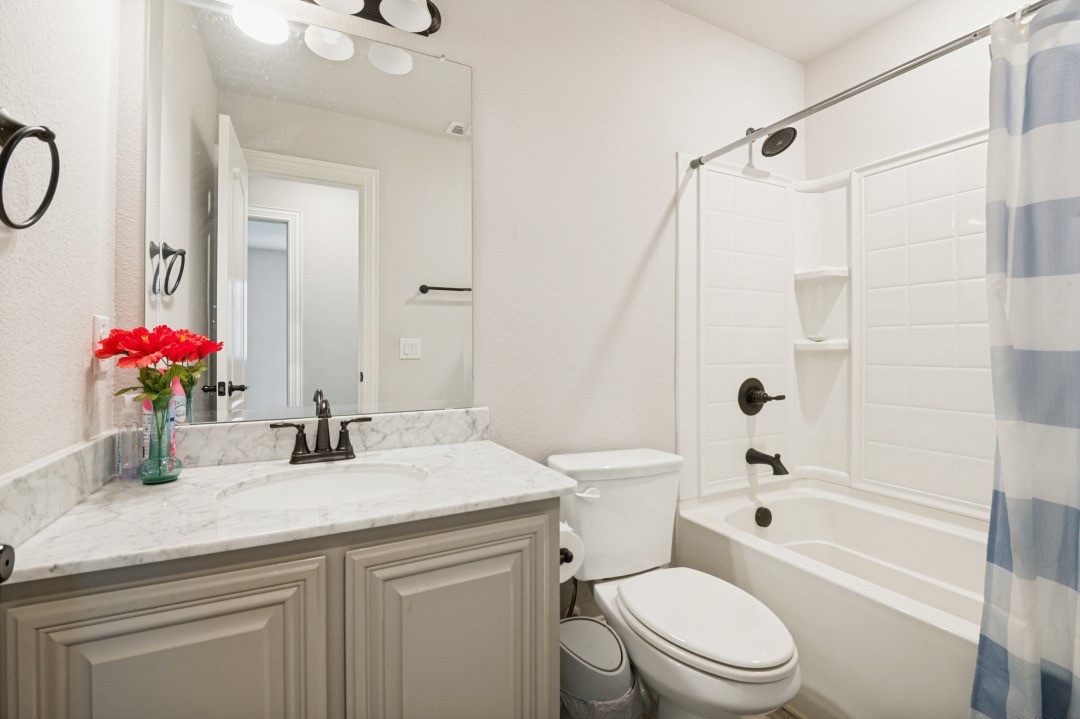 734 Larkspur Lane Midlothian TX 76065
