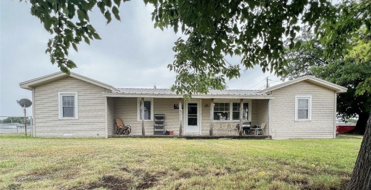 773 M Avenue Scotland TX 76379