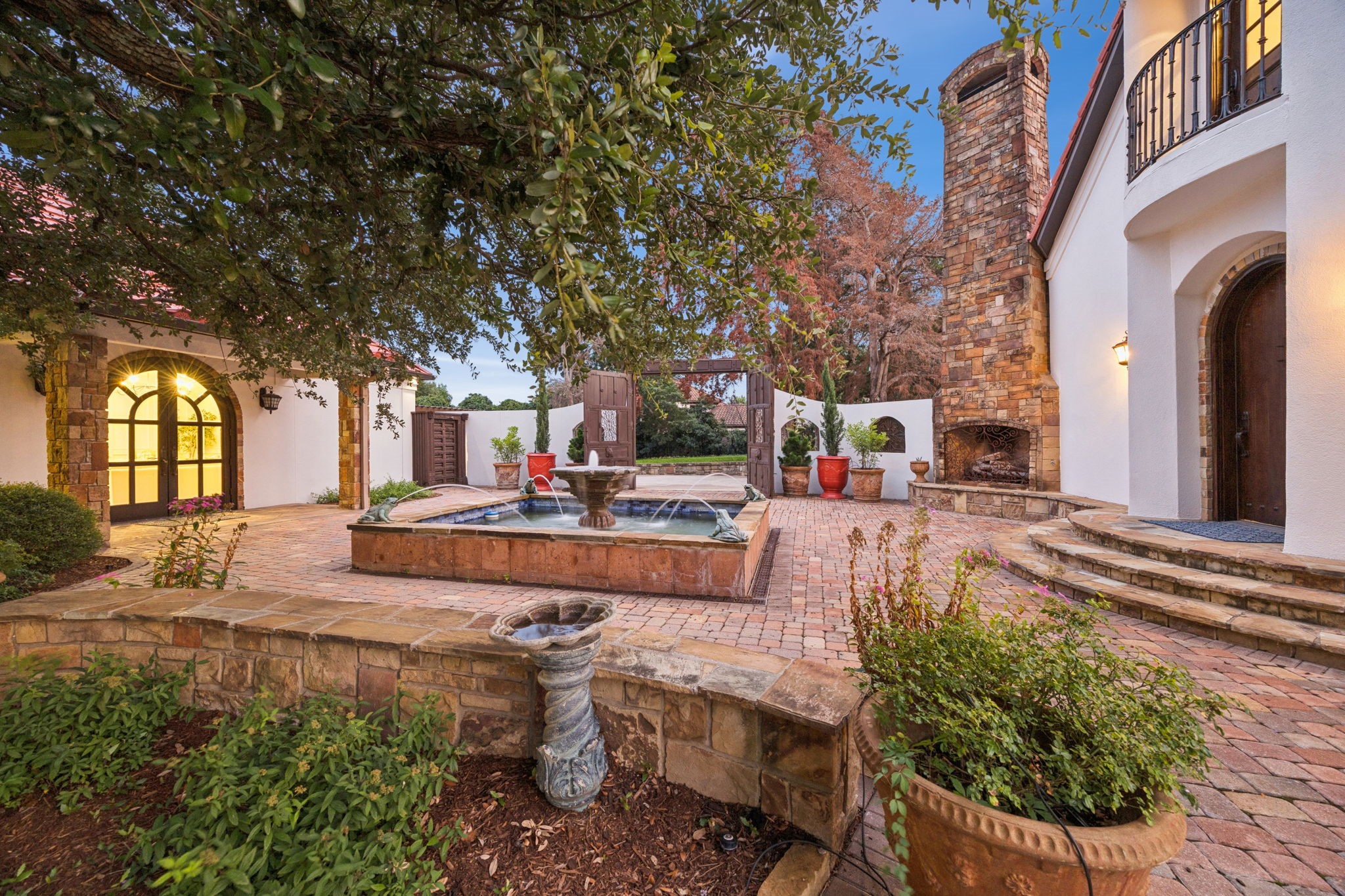 1900 Shady Oaks Drive Southlake TX 76092