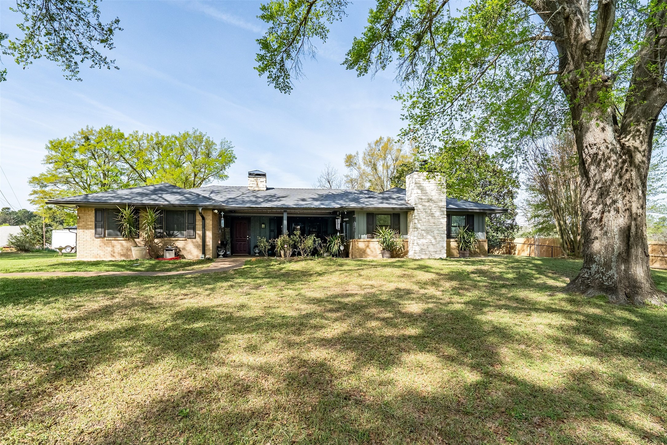 15549 County Road 1104 Flint TX 75762