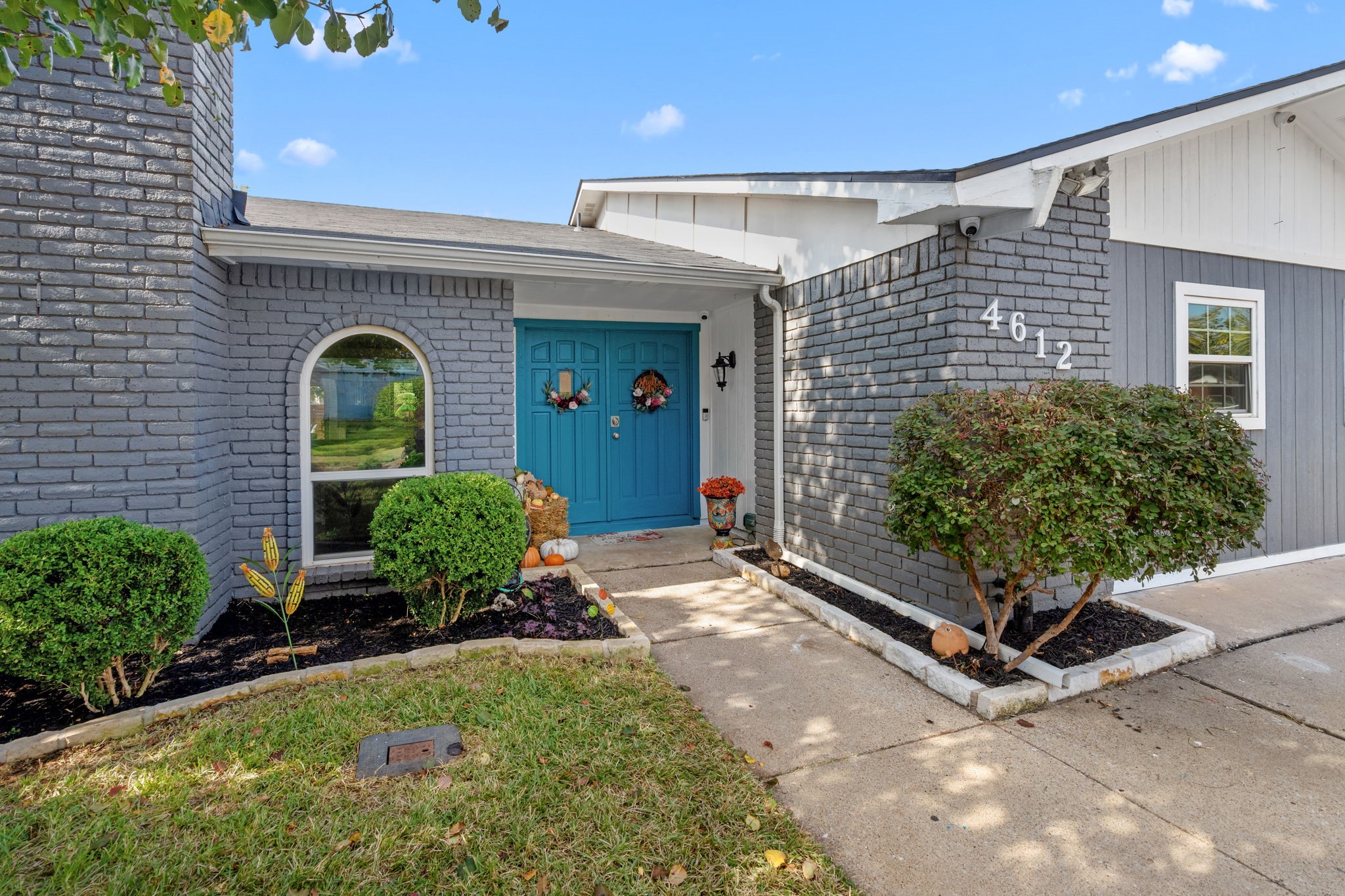 4612 Woodfield Drive Arlington TX 76016