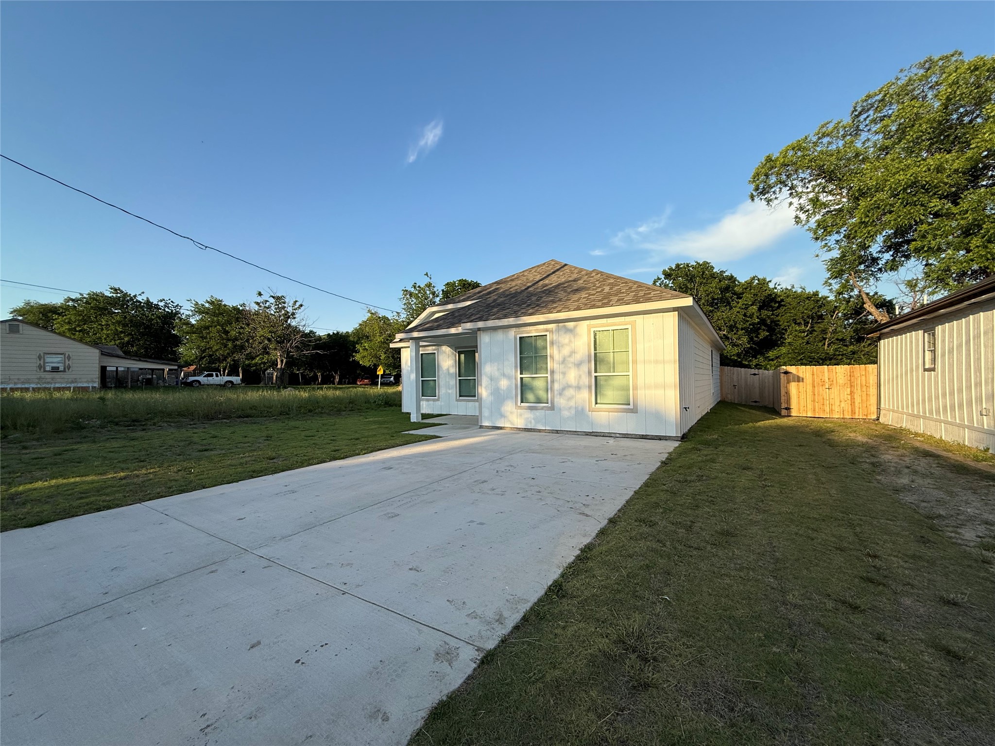 2205 Wellington Street Greenville TX 75401