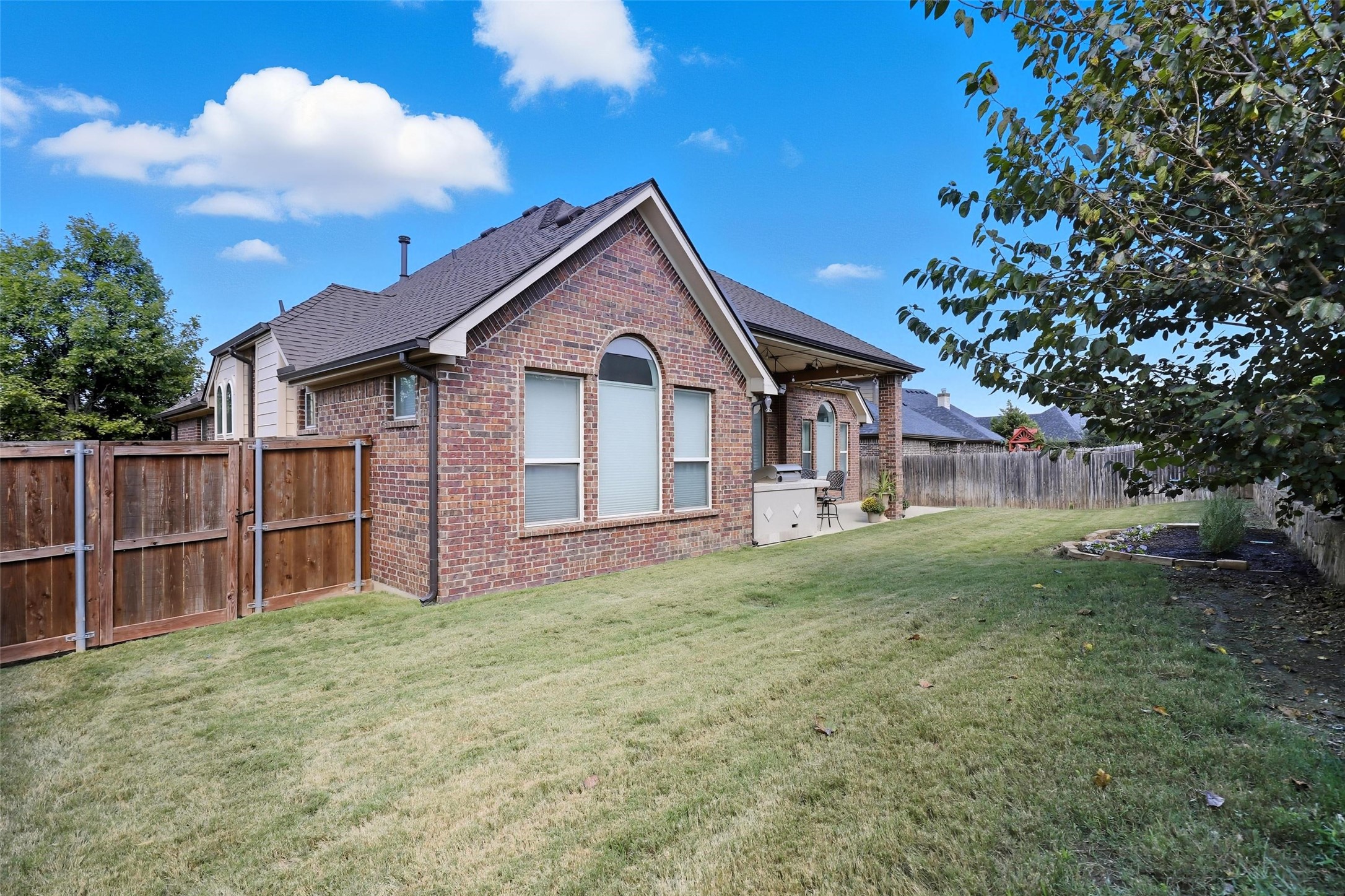 109 Diablo Drive Burleson TX 76028