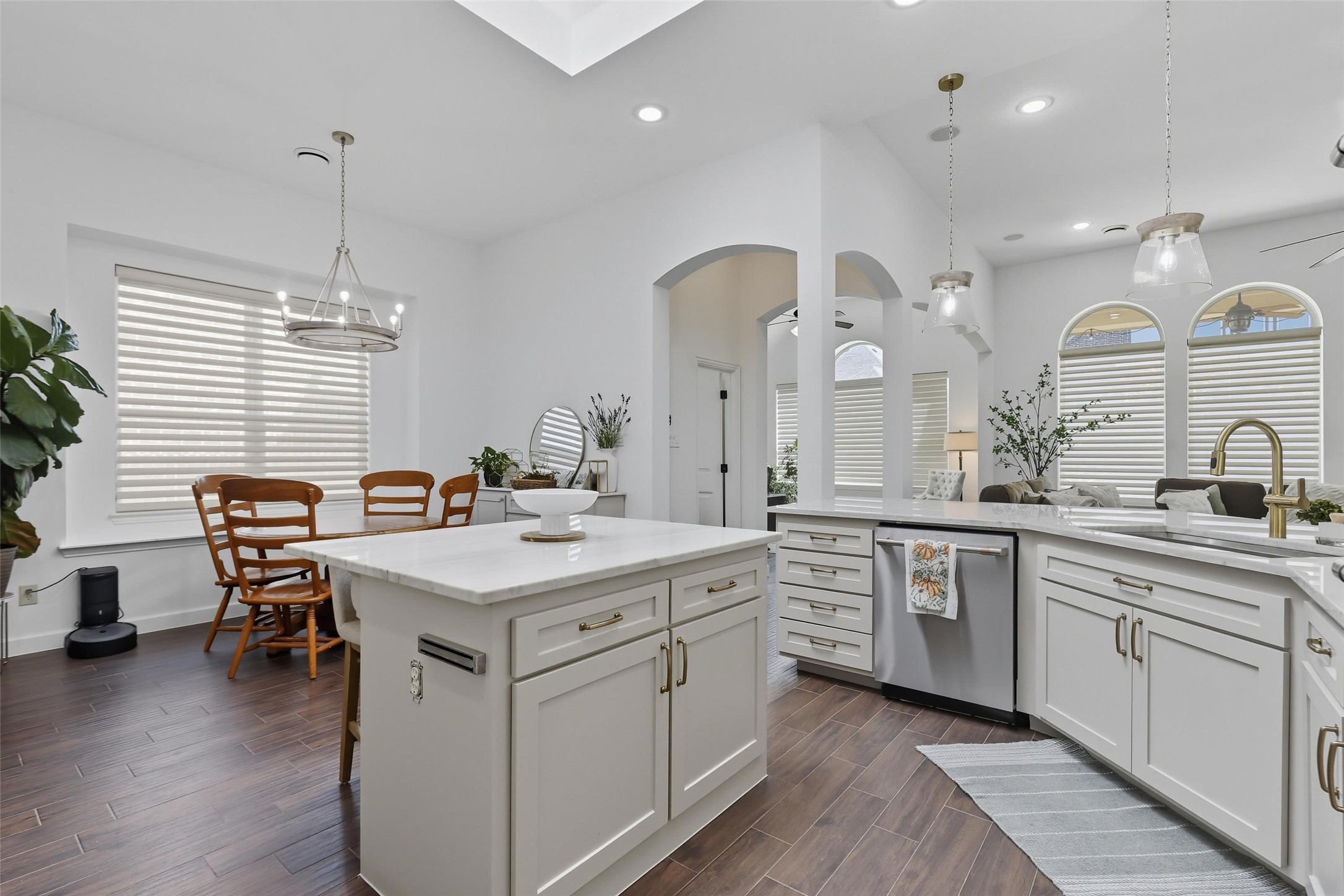 109 Diablo Drive Burleson TX 76028
