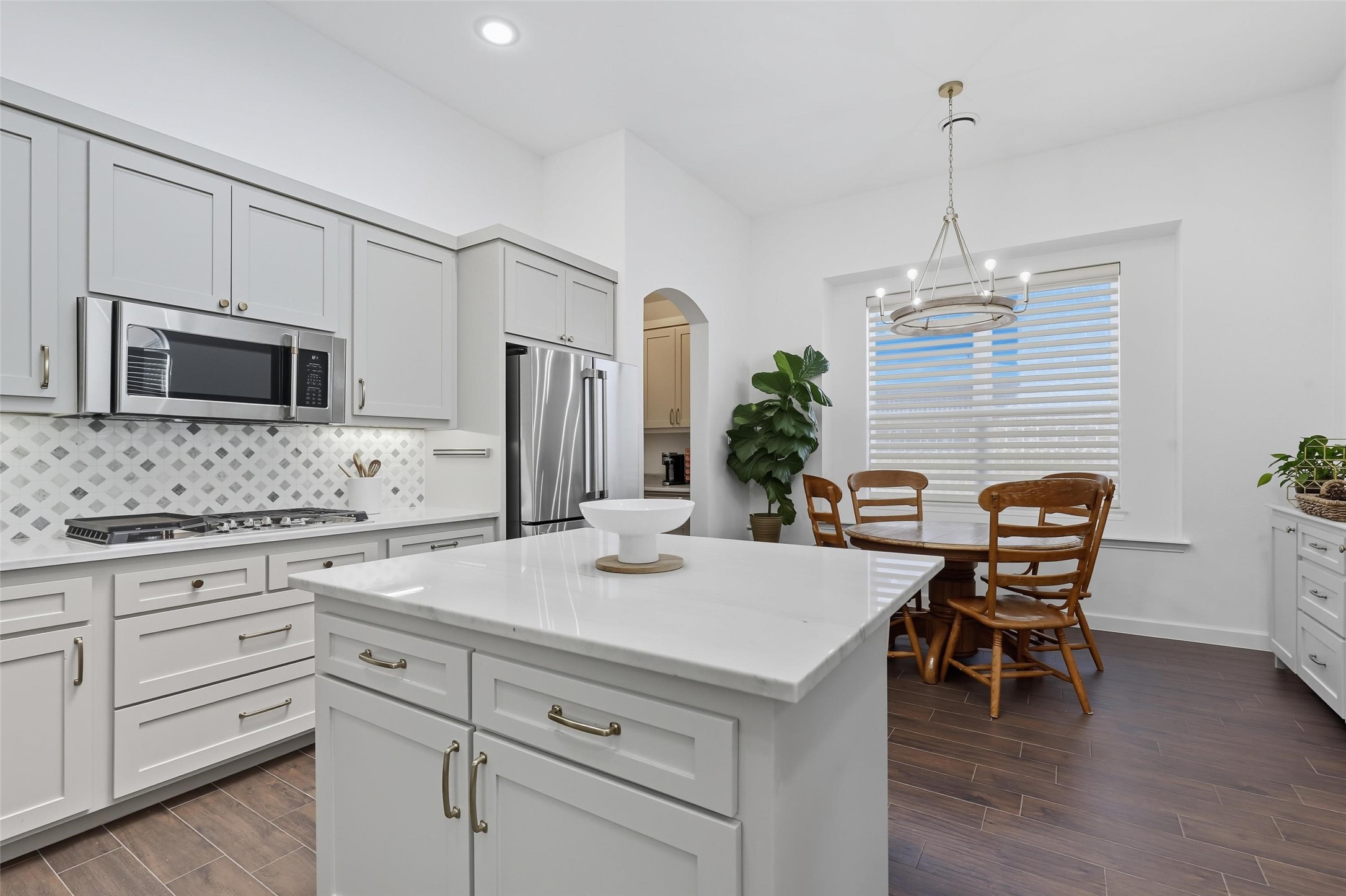109 Diablo Drive Burleson TX 76028