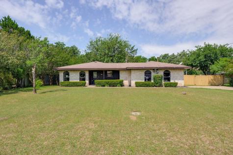 215 N Casa Grande Circle Duncanville TX 75116