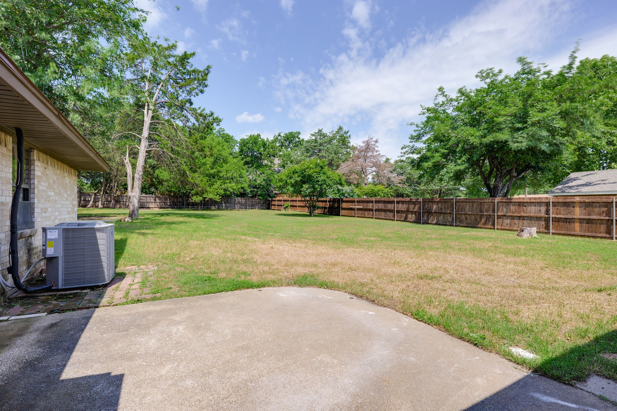 215 N Casa Grande Circle Duncanville TX 75116