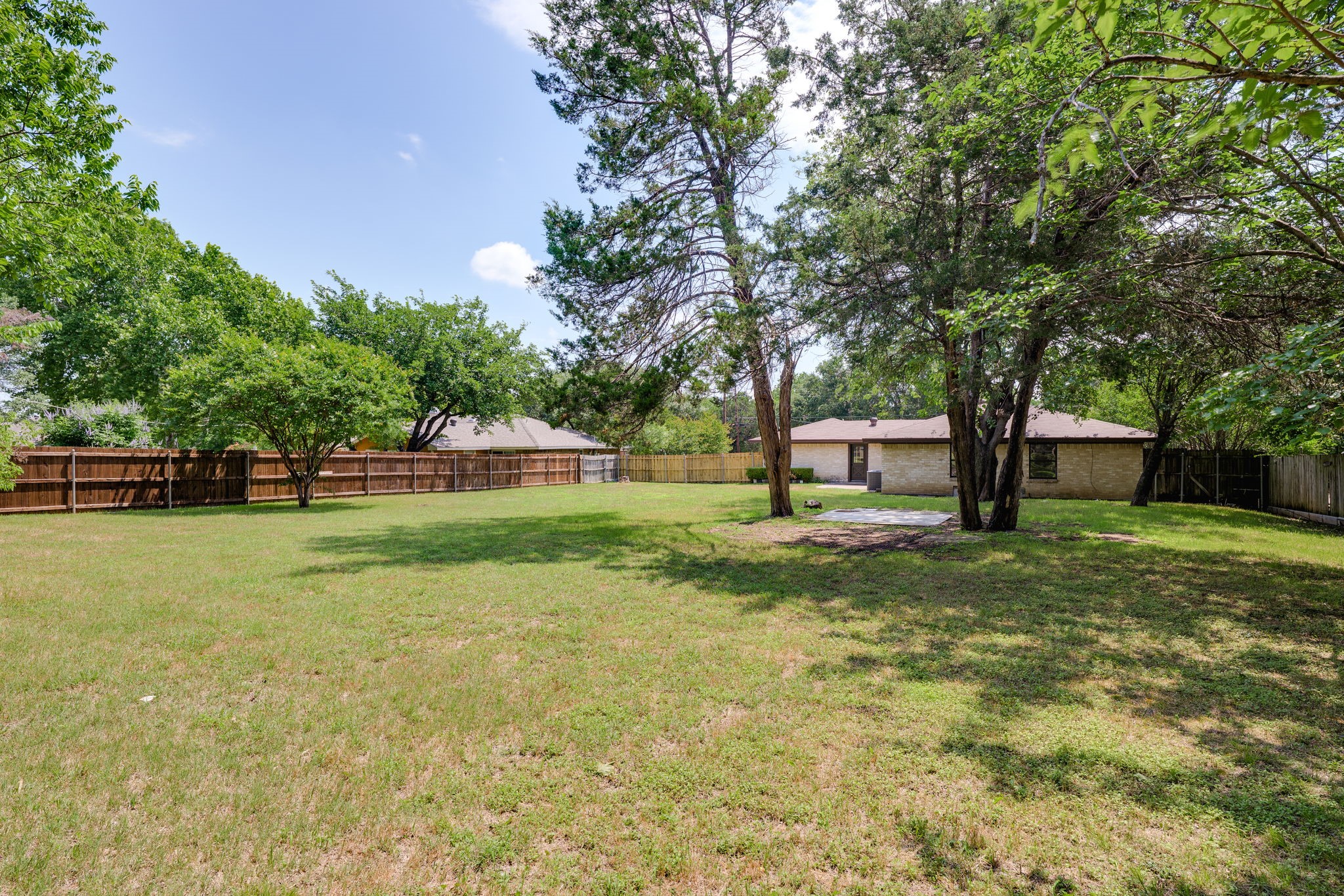 215 N Casa Grande Circle Duncanville TX 75116