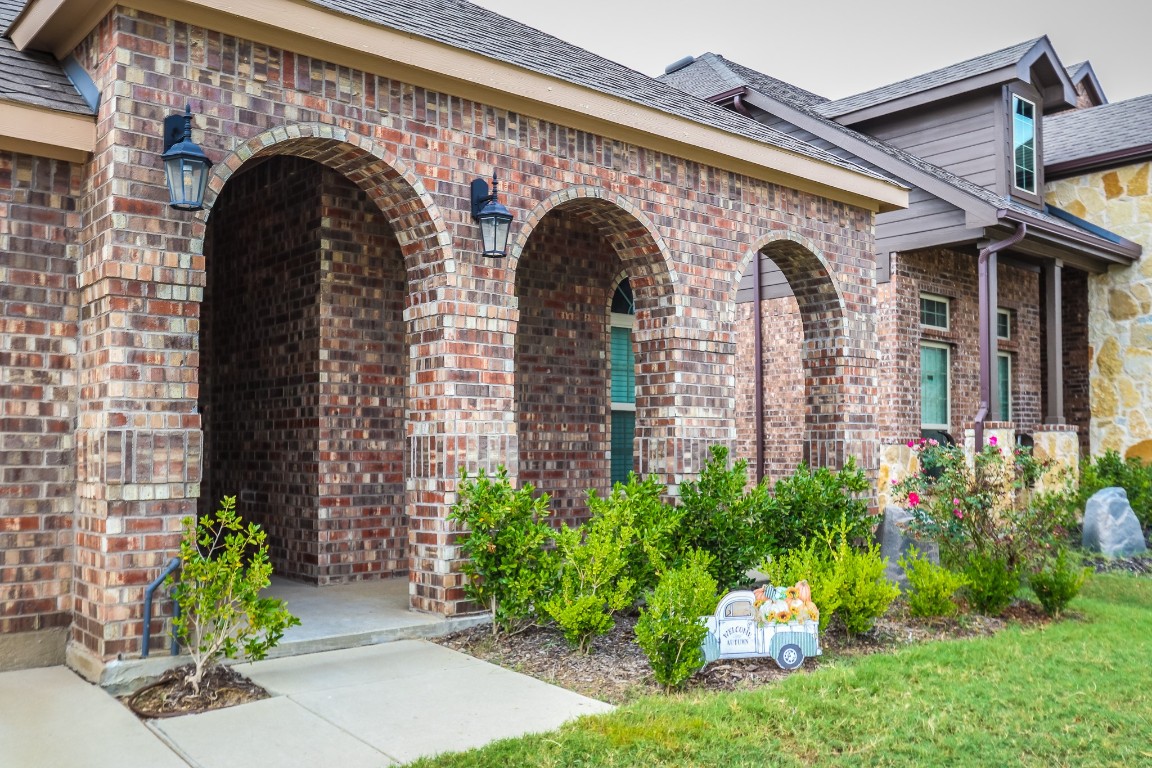 2721 Ainsworth Road Aubrey TX 76227
