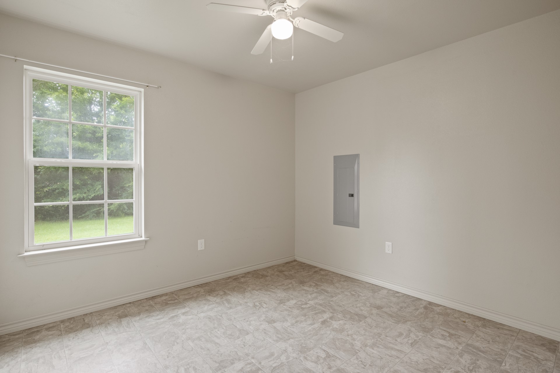 65 Rhyne Avinger TX 75630