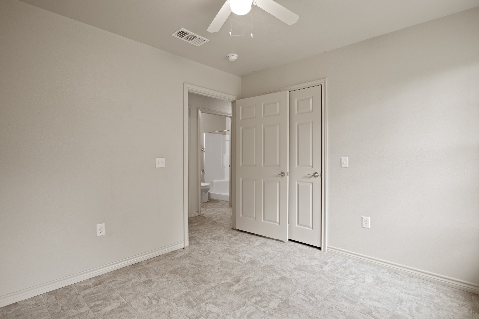 65 Rhyne Avinger TX 75630