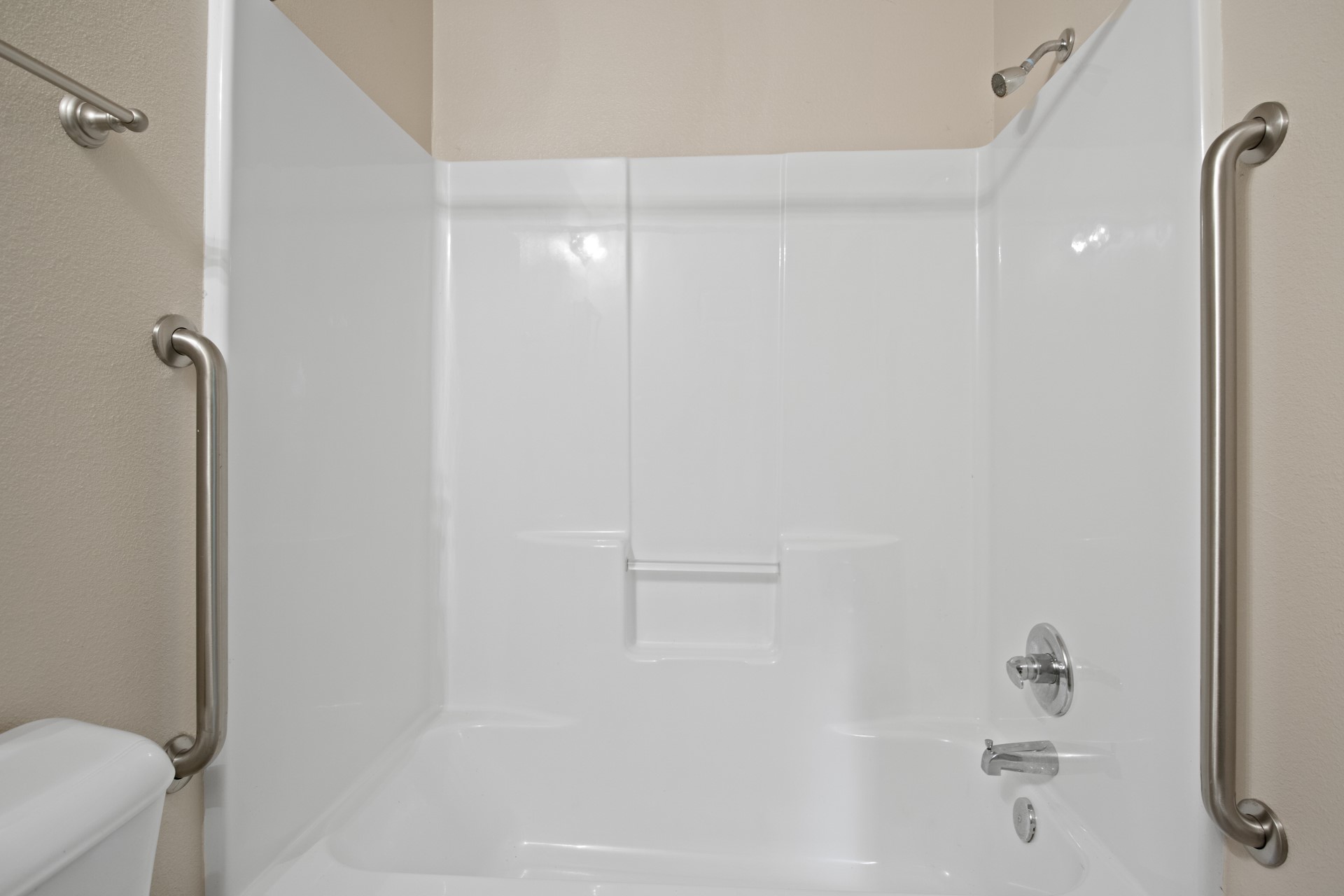 65 Rhyne Avinger TX 75630