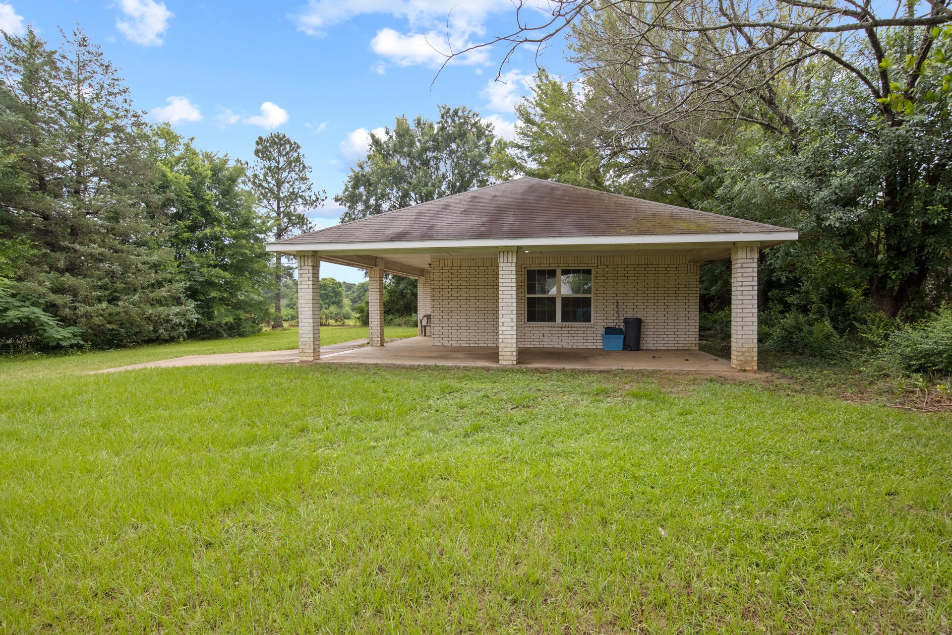 65 Rhyne Avinger TX 75630