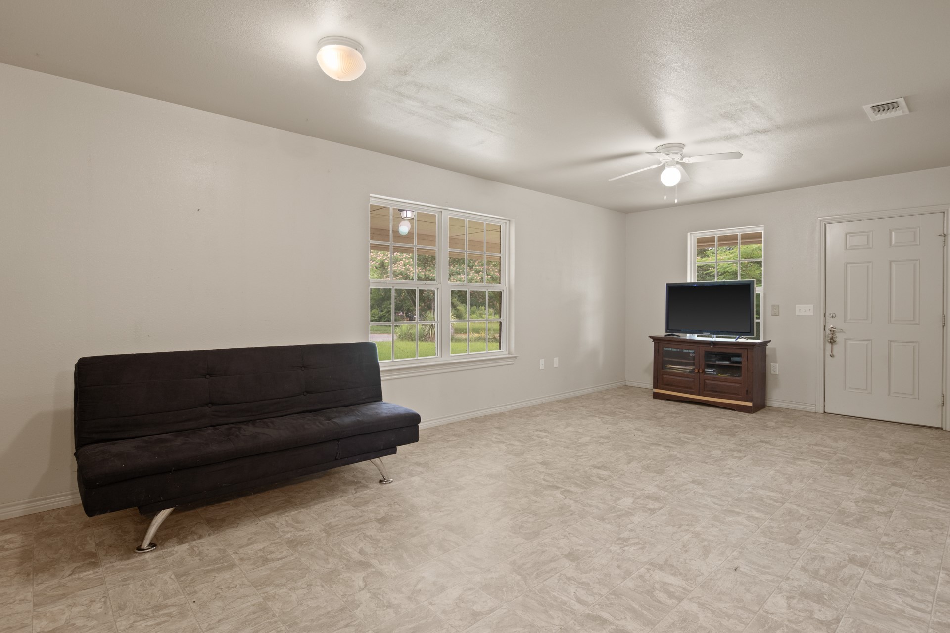 65 Rhyne Avinger TX 75630