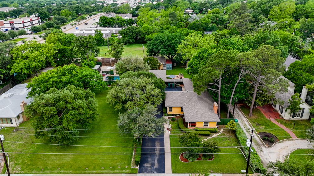 1815 N Bell Avenue Denton TX 76209