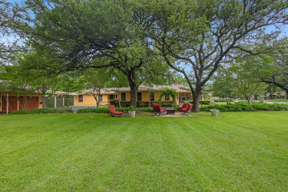 1815 N Bell Avenue Denton TX 76209