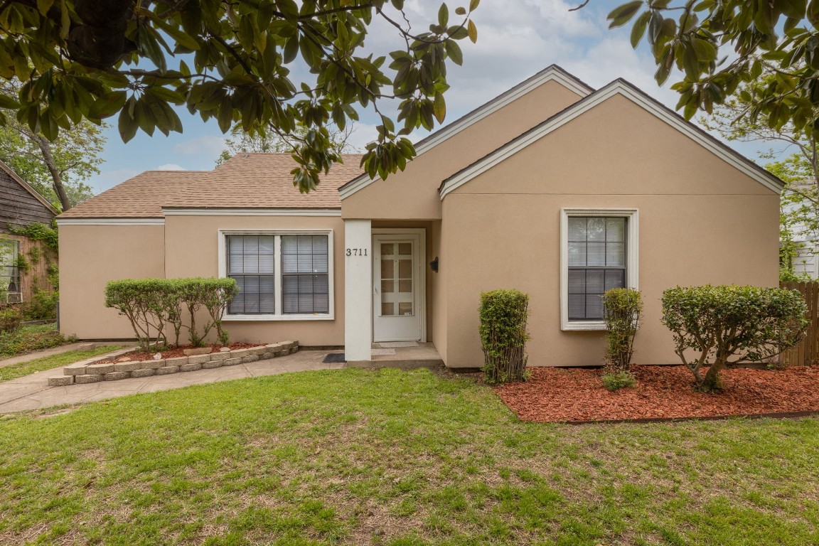 3711 Meredith Avenue Dallas TX 75211