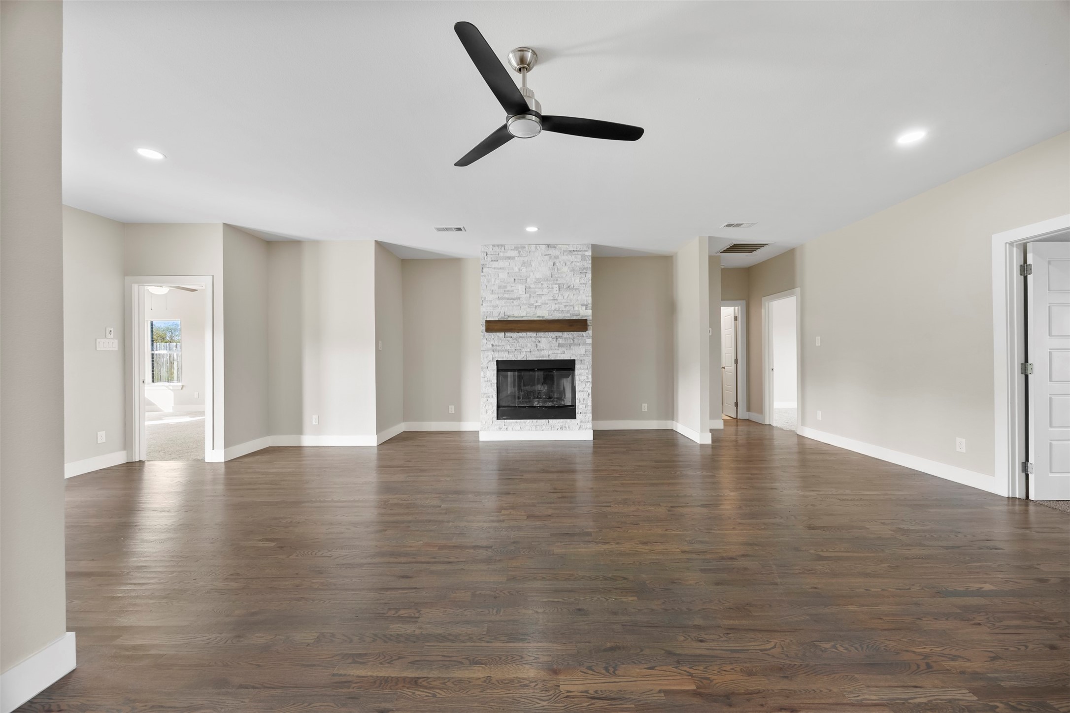 1218 Lynn Way Waxahachie TX 75165