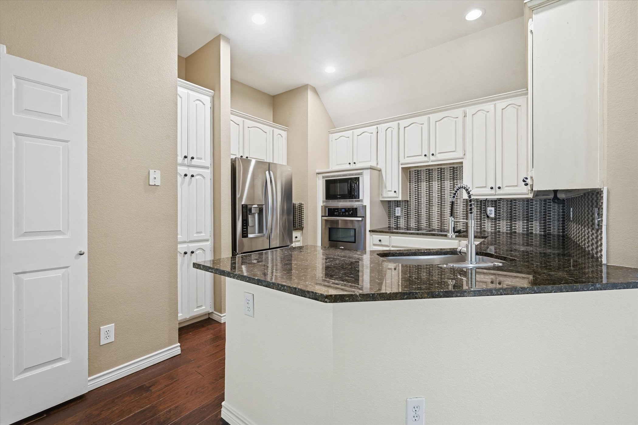 8501 Mustang Drive Irving TX 75063
