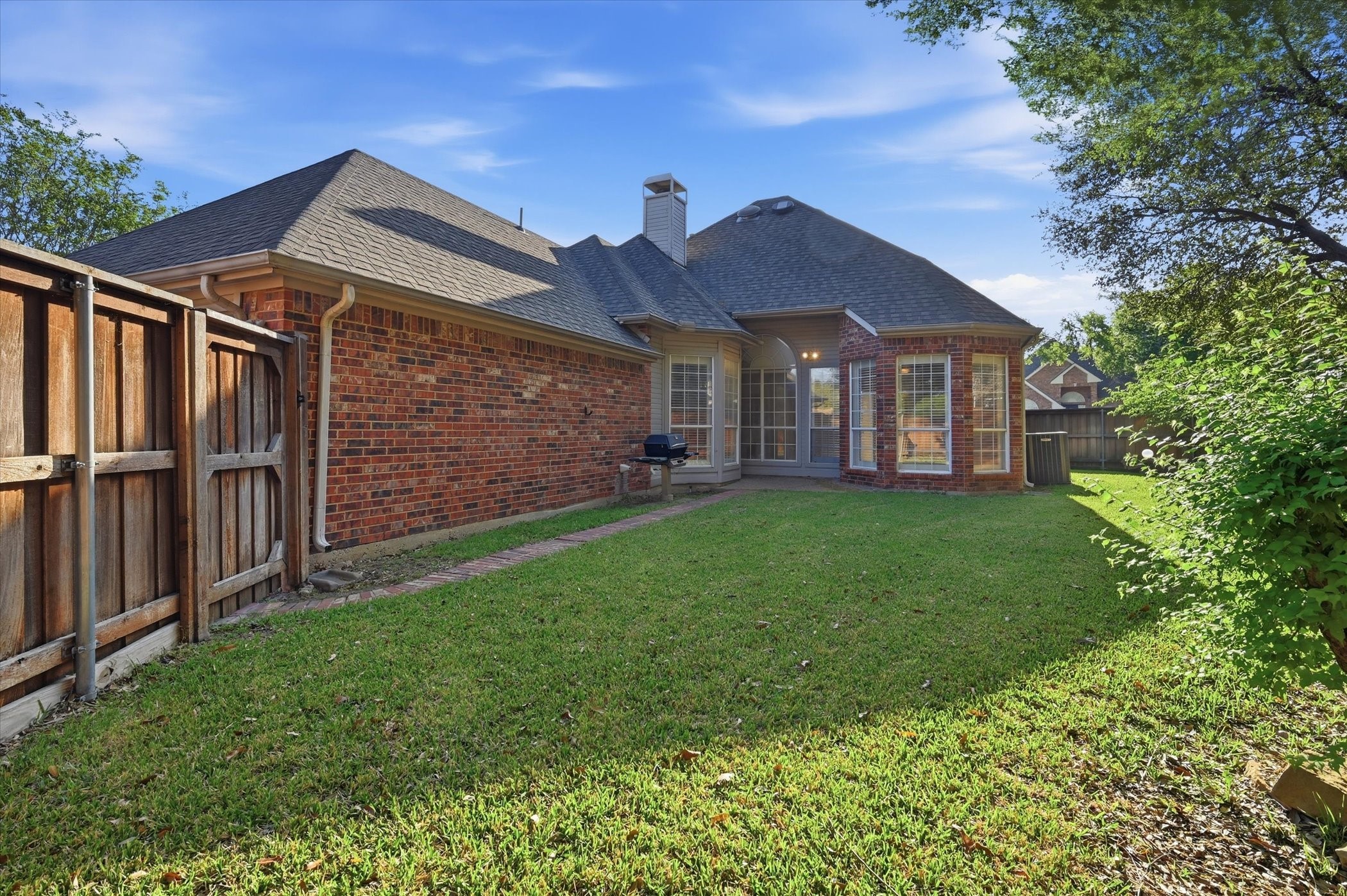 8501 Mustang Drive Irving TX 75063