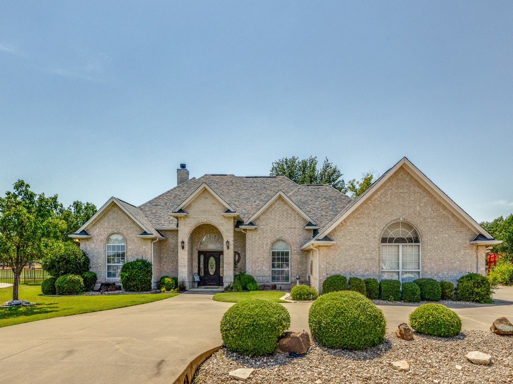 9410 Gimme Court Granbury TX 76049