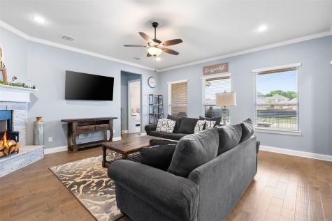 806 Summer Grove Drive Midlothian TX 76065