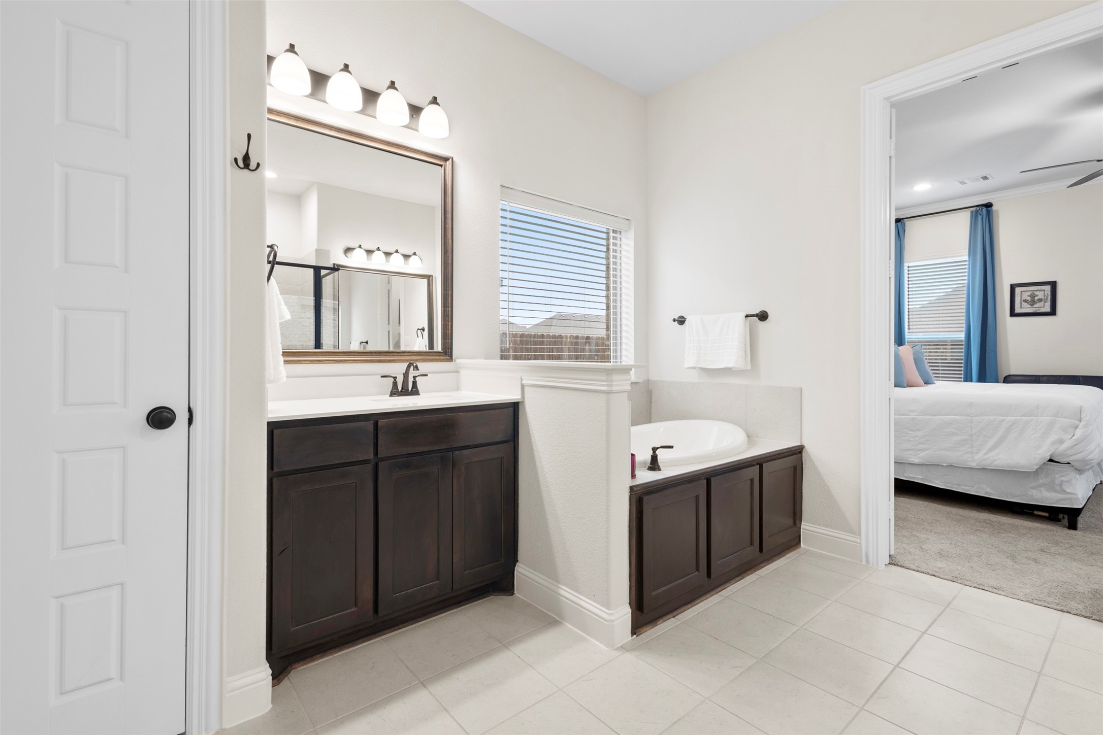 806 Summer Grove Drive Midlothian TX 76065