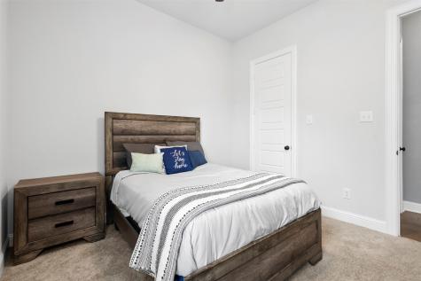 806 Summer Grove Drive Midlothian TX 76065