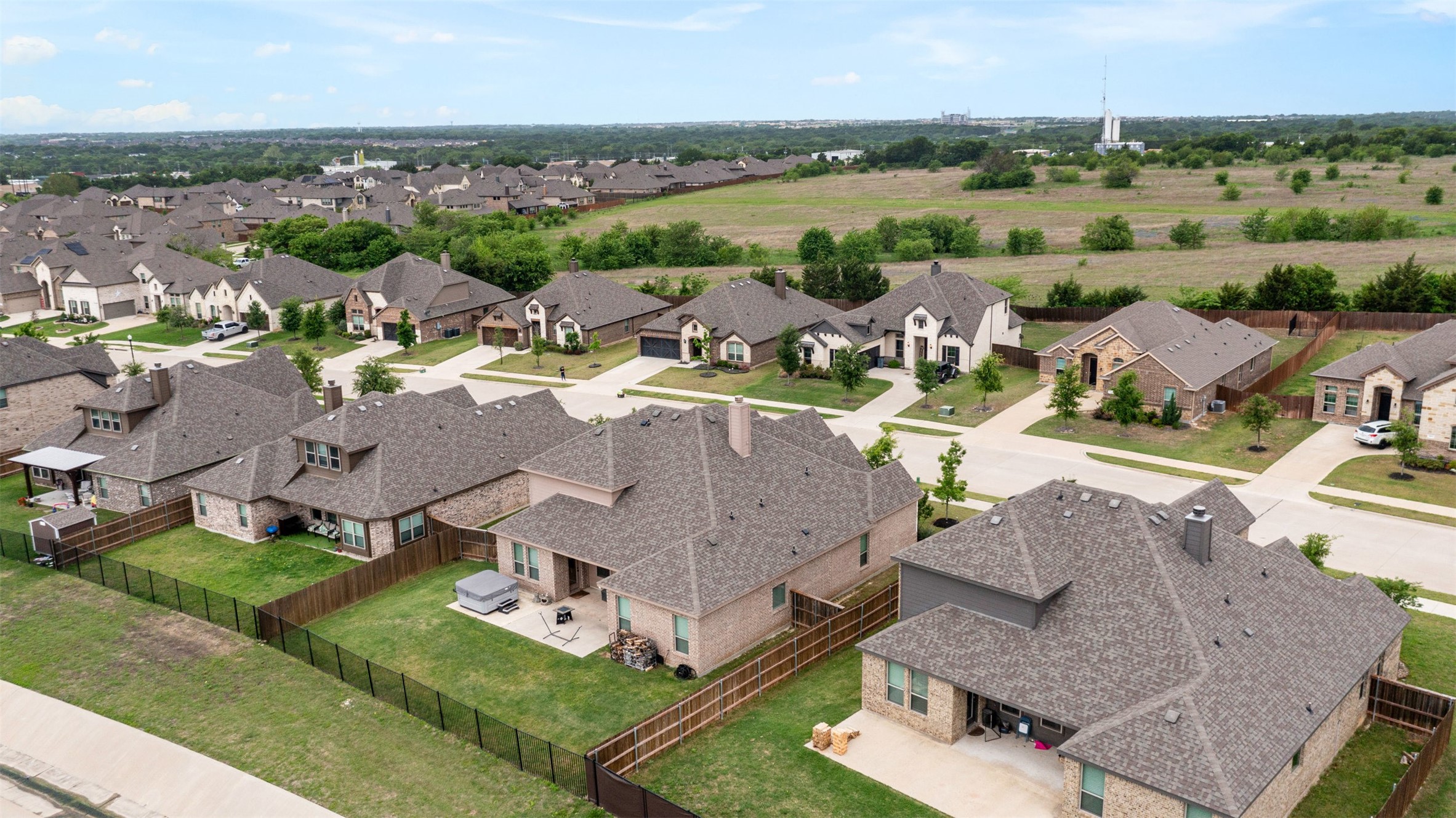 806 Summer Grove Drive Midlothian TX 76065
