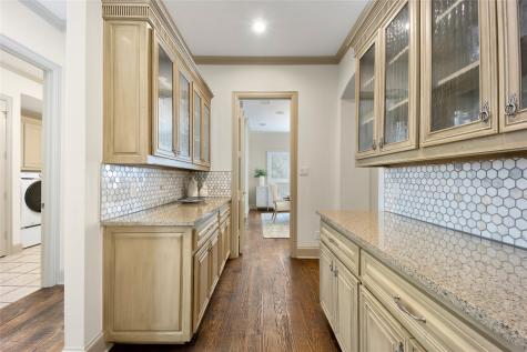 6615 Meadow Road Dallas TX 75230