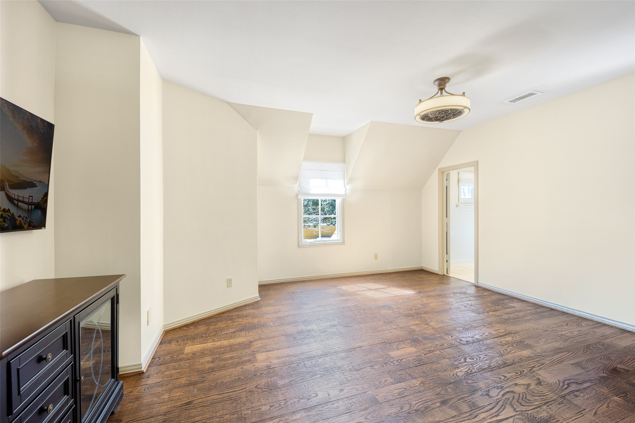 6615 Meadow Road Dallas TX 75230