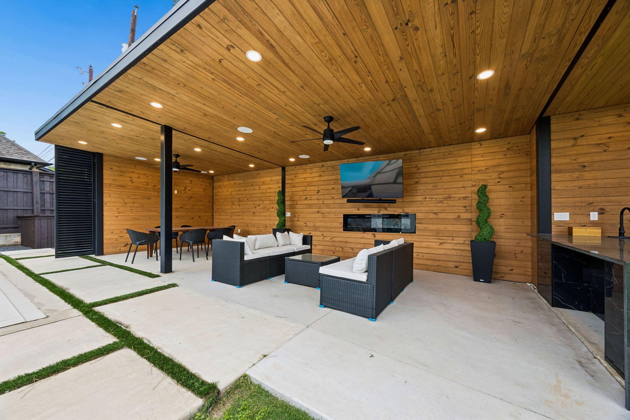 4558 Ridge Road Dallas TX 75229