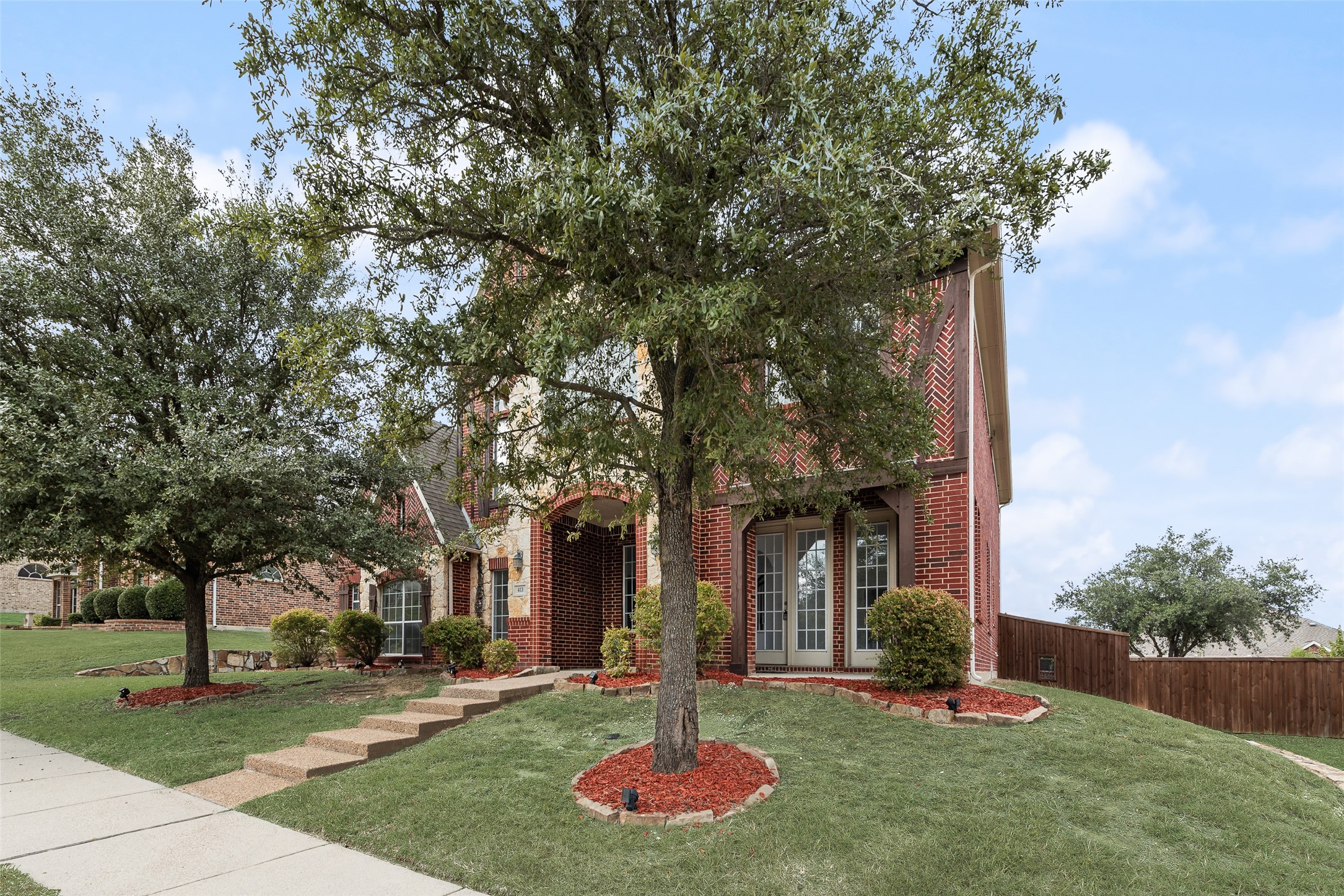 413 Kearsarge Street Desoto TX 75115