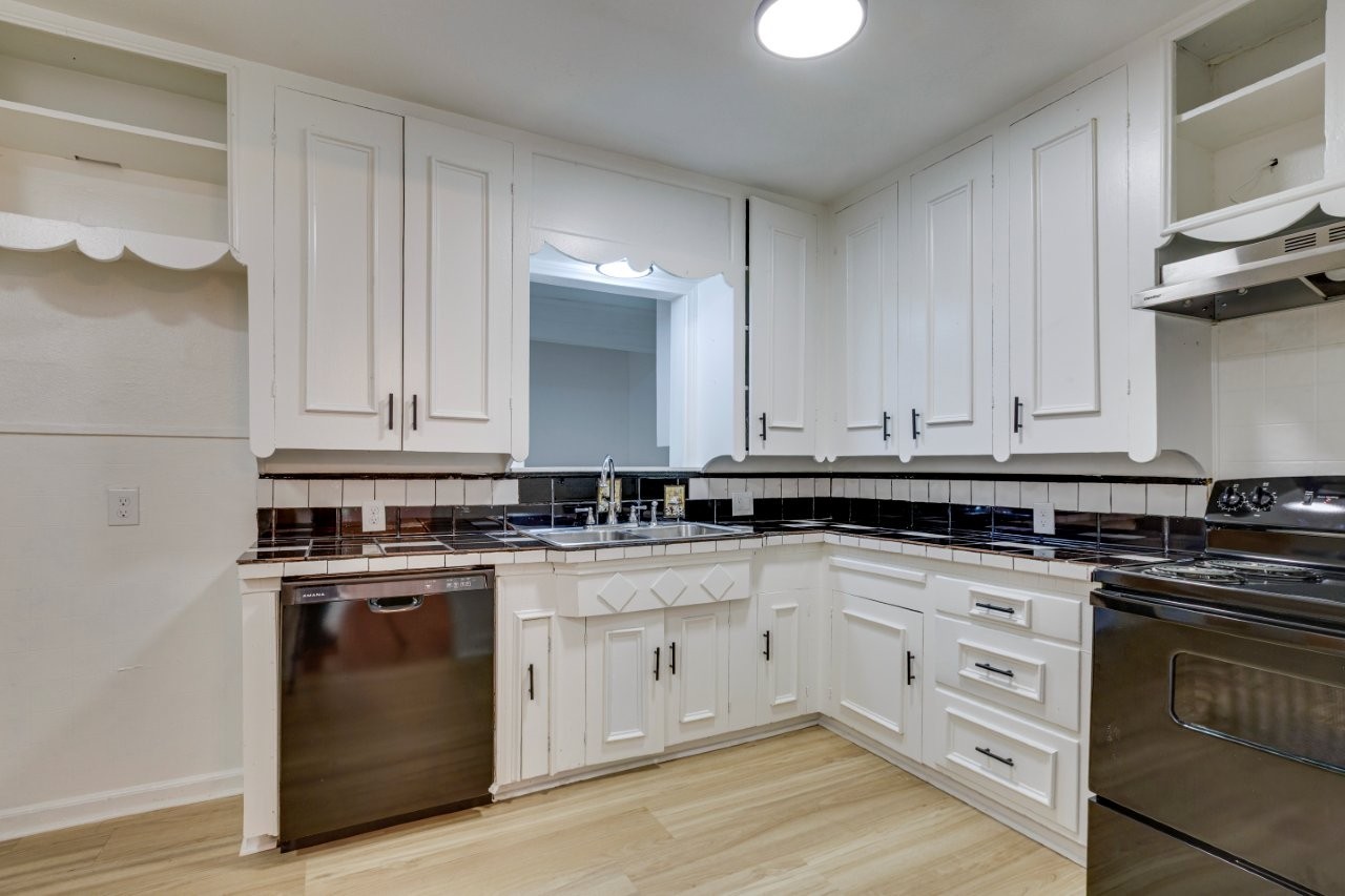 617 Wilson Street Lancaster TX 75146