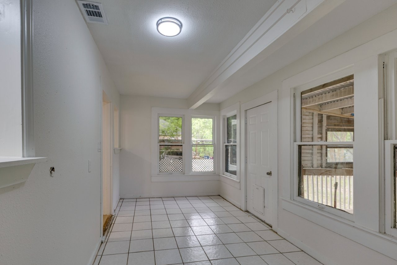 617 Wilson Street Lancaster TX 75146