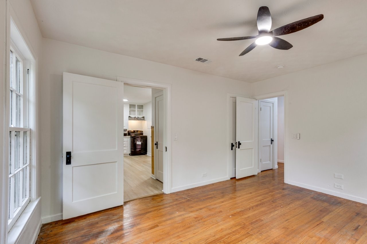 617 Wilson Street Lancaster TX 75146