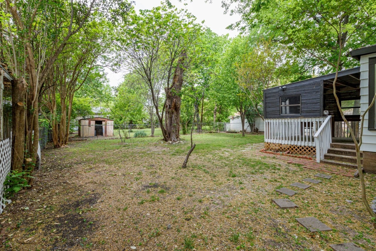 617 Wilson Street Lancaster TX 75146