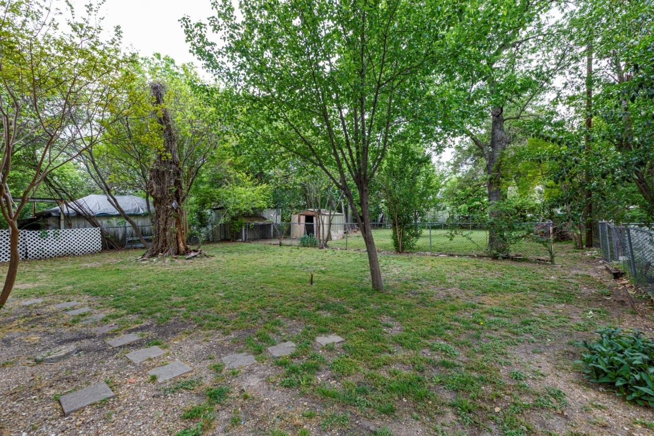 617 Wilson Street Lancaster TX 75146