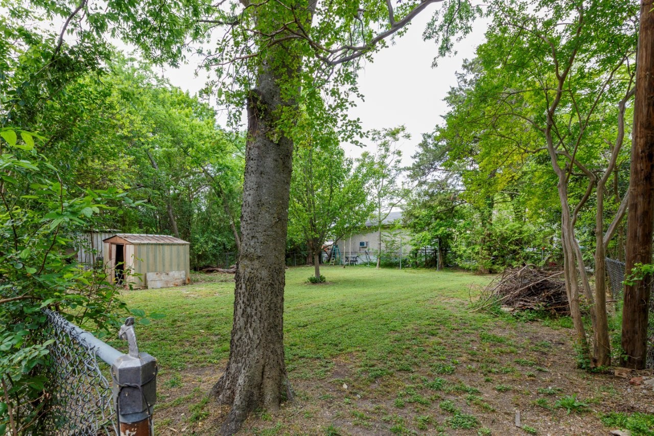 617 Wilson Street Lancaster TX 75146