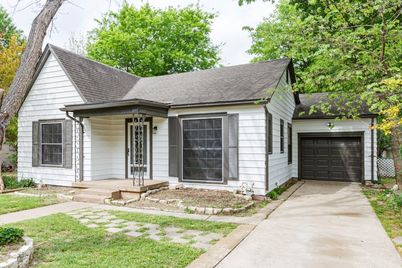 617 Wilson Street Lancaster TX 75146