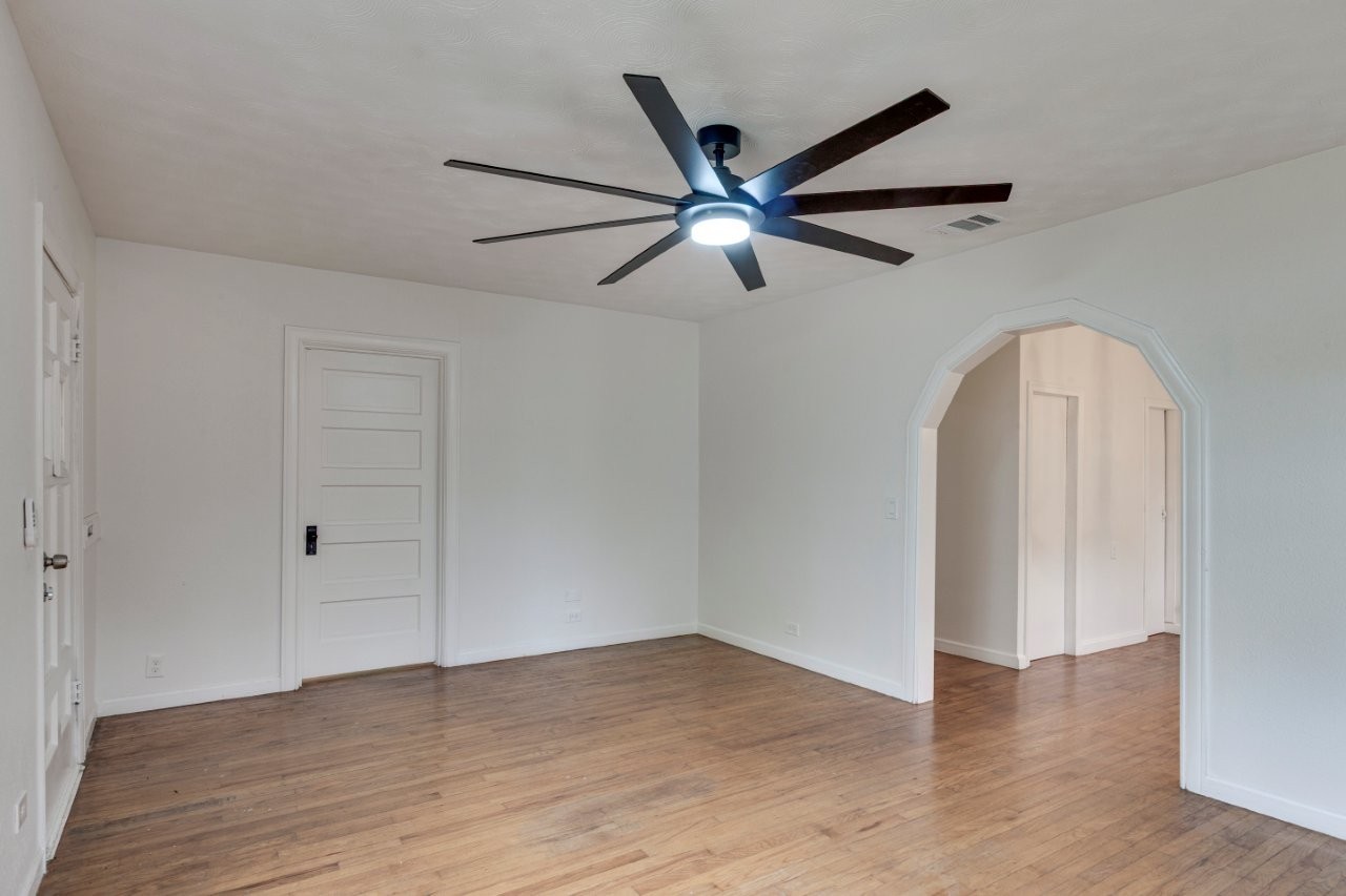 617 Wilson Street Lancaster TX 75146