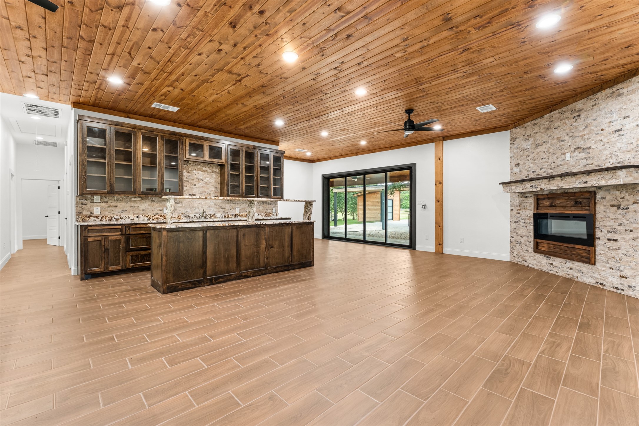 1215 E Stegall Road Robinson TX 76706