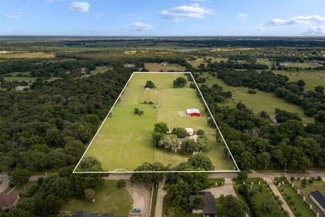 1215 E Stegall Road Robinson TX 76706