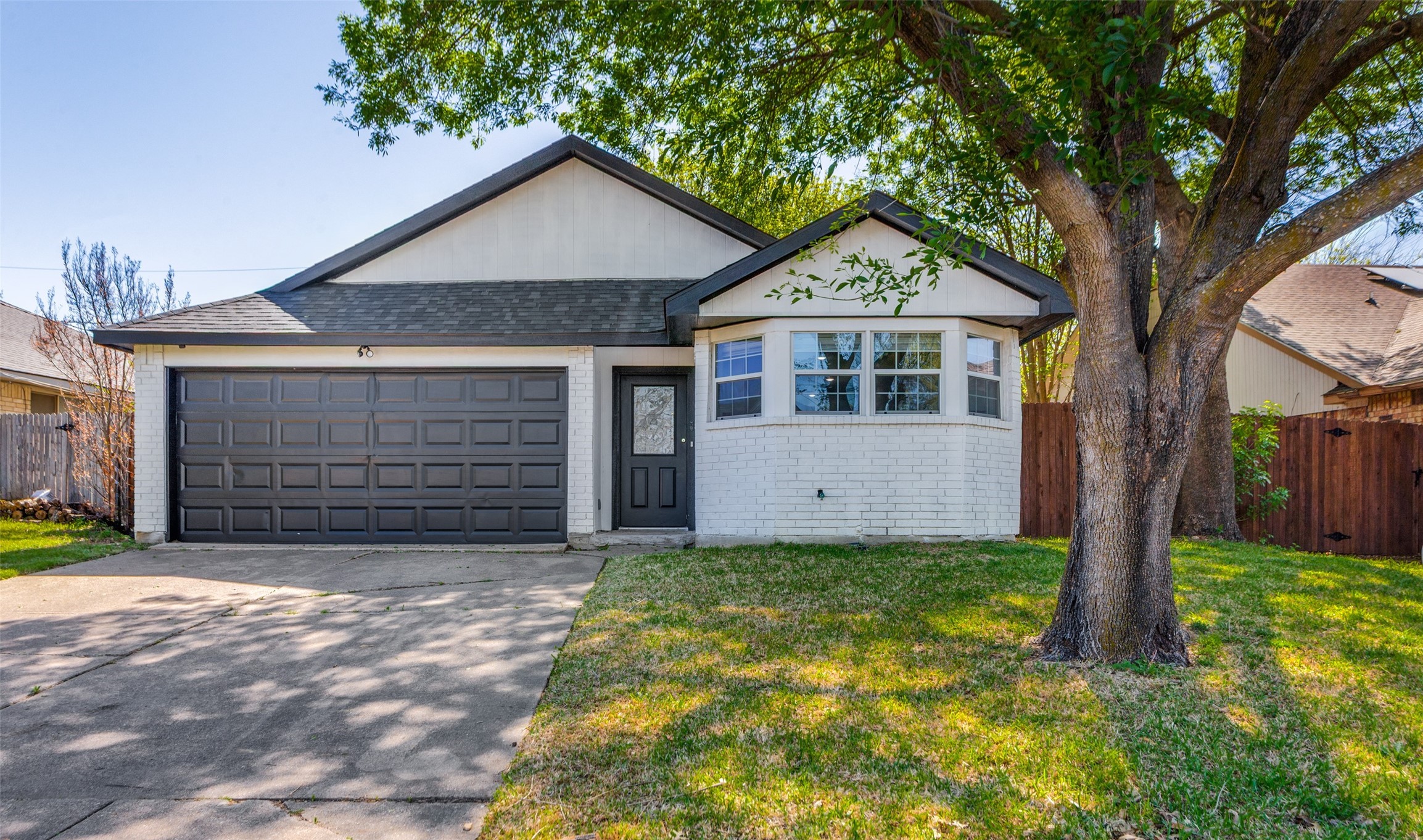 5225 Livermore Drive Arlington TX 76017