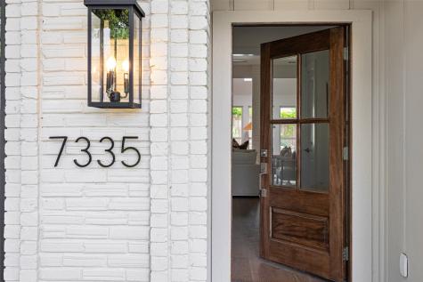 7335 Debbe Drive Dallas TX 75252