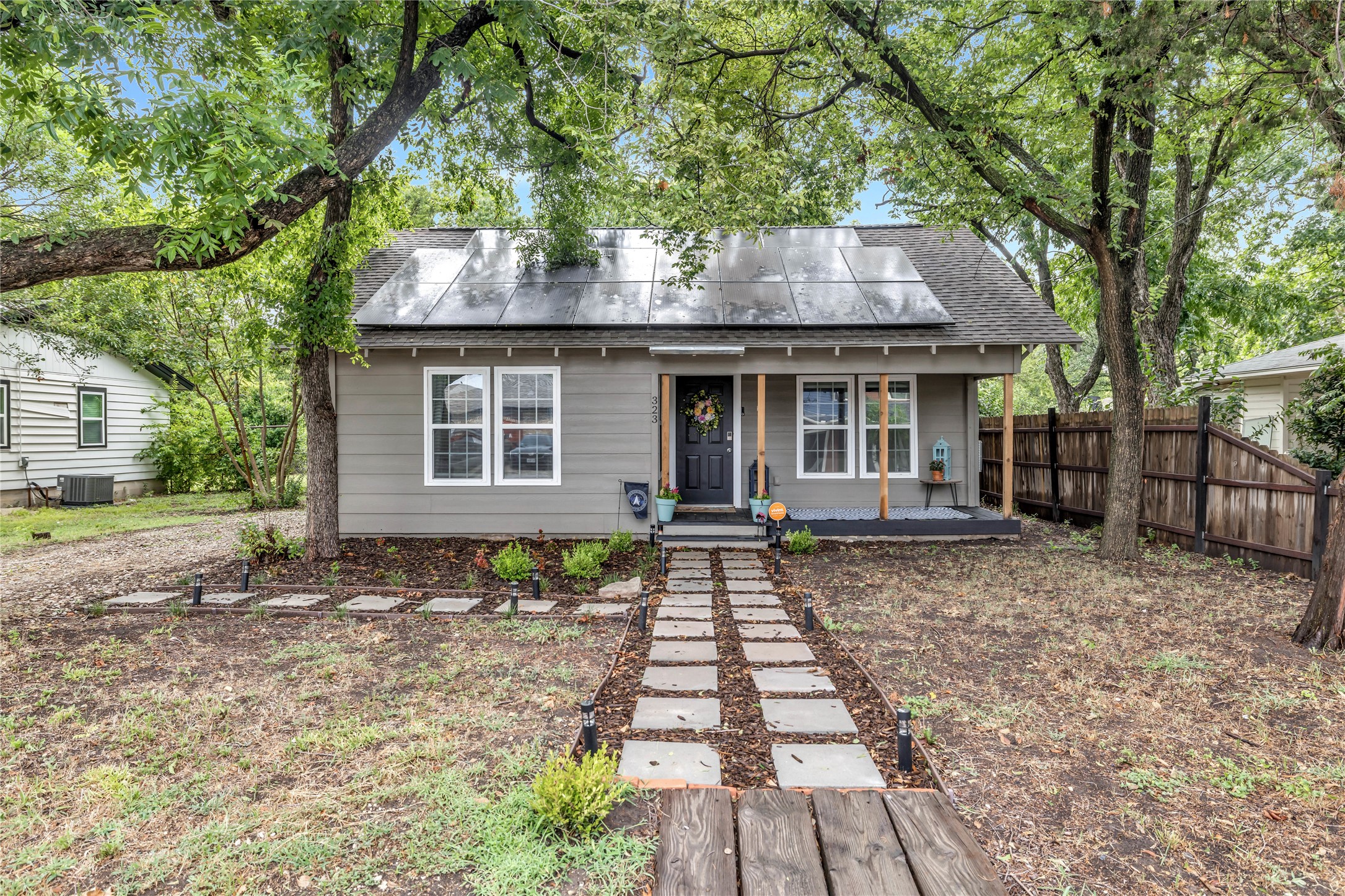 323 S Main Street Cedar Hill TX 75104