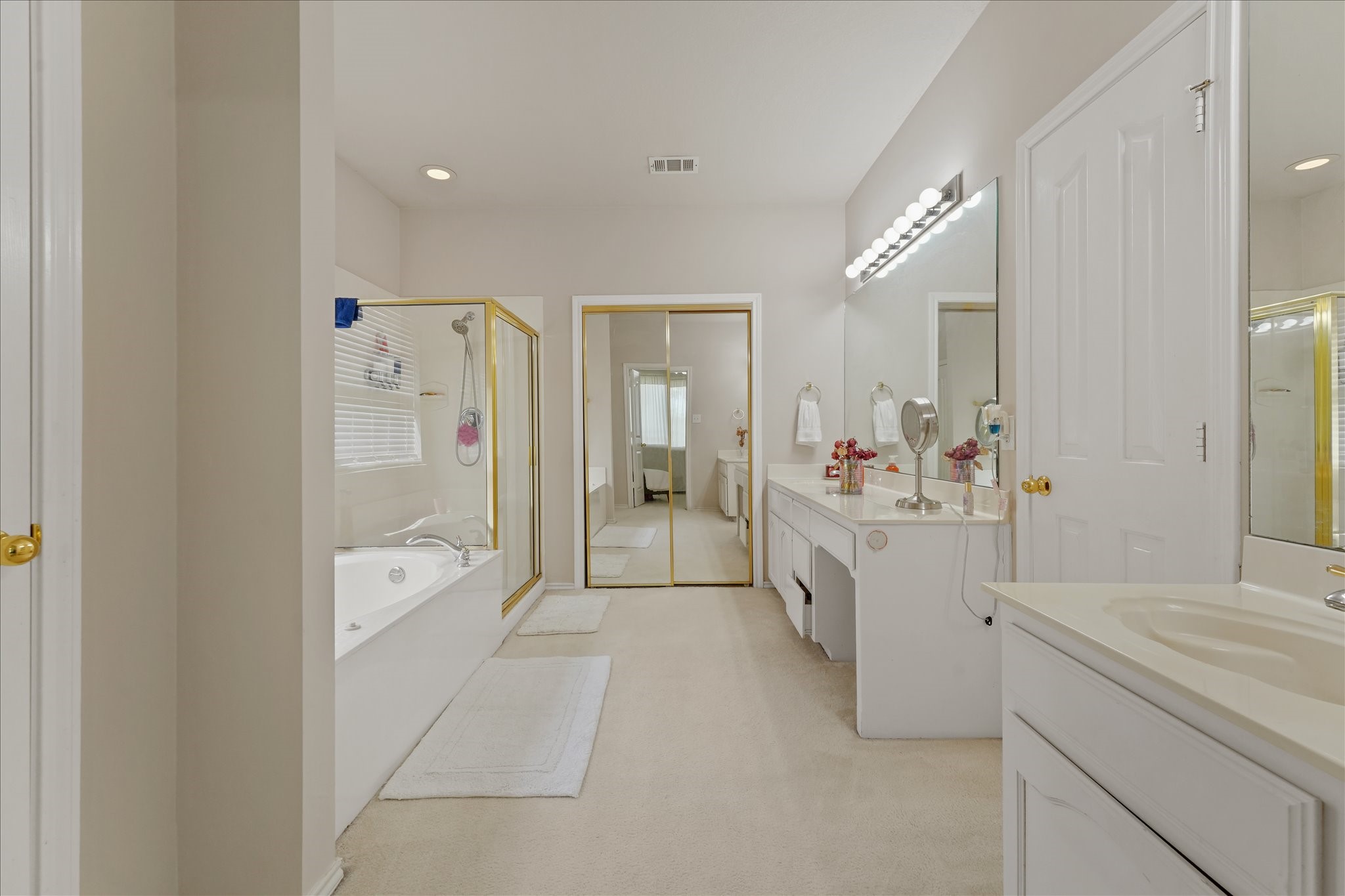 6707 Forest Park Drive Arlington TX 76001