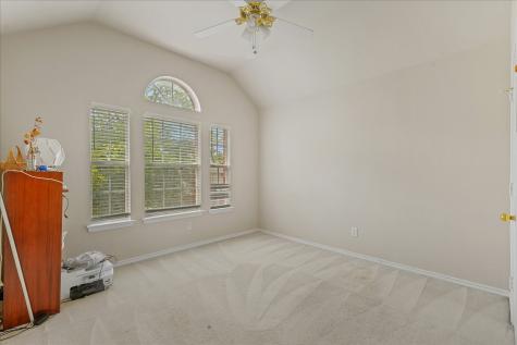 6707 Forest Park Drive Arlington TX 76001