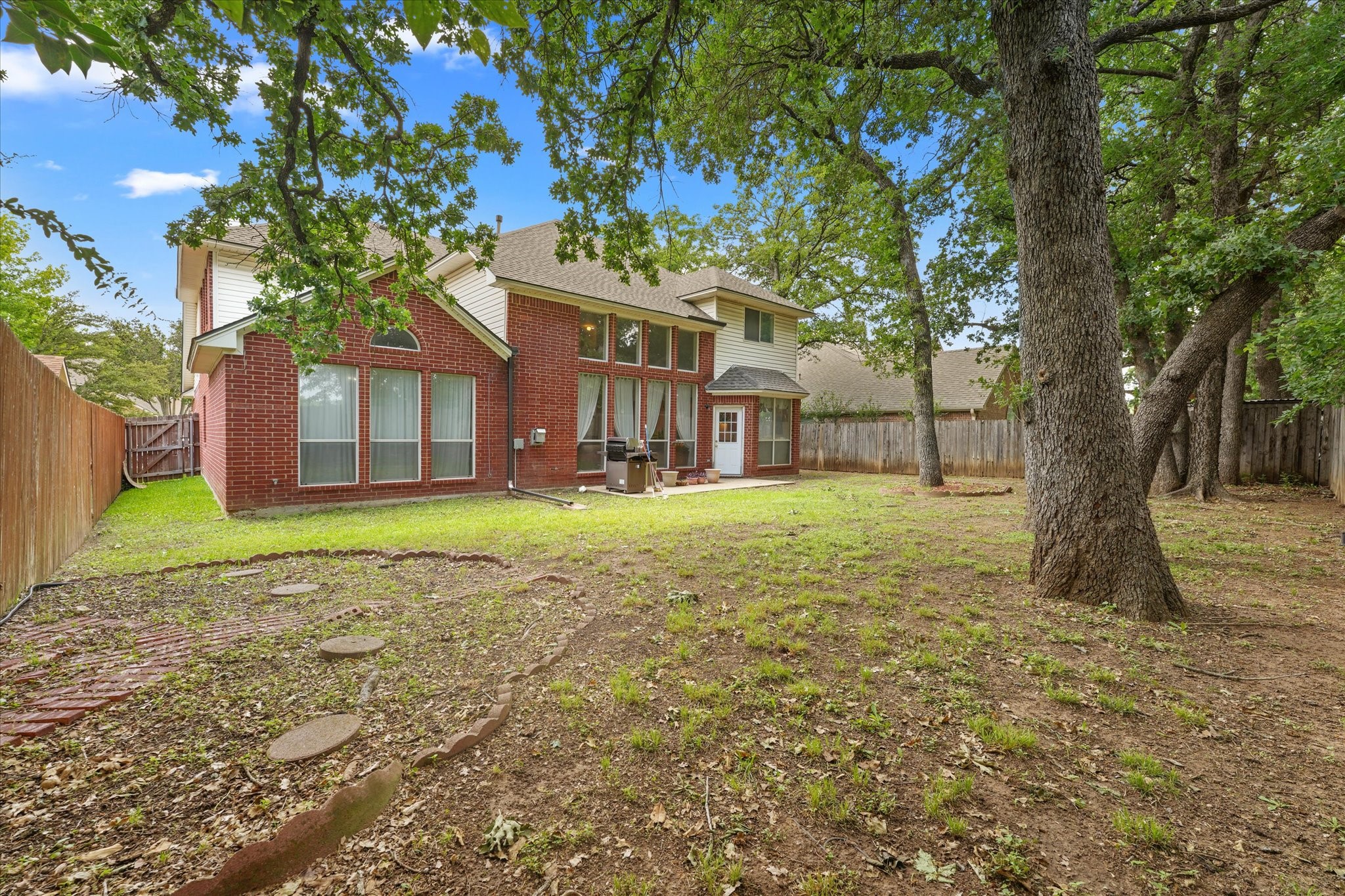 6707 Forest Park Drive Arlington TX 76001